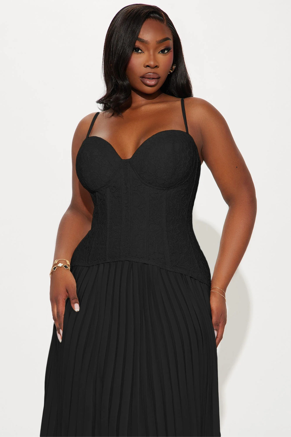 Séraphine Lace Corset Maxi Dress