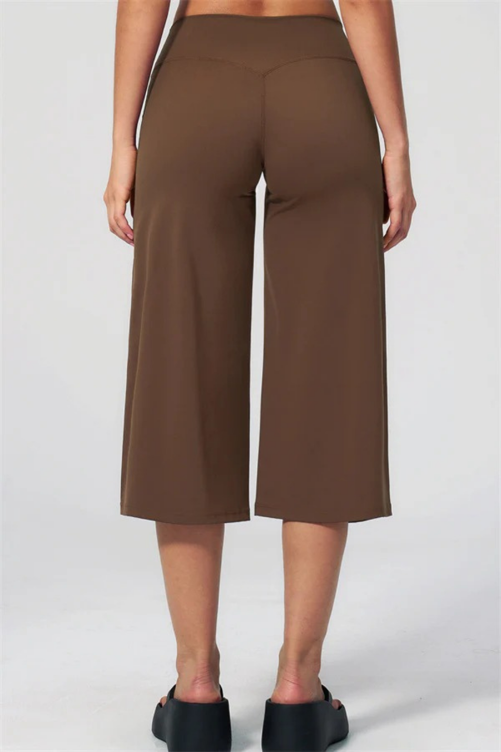 Elara Tank & Wide-Leg Crop Set