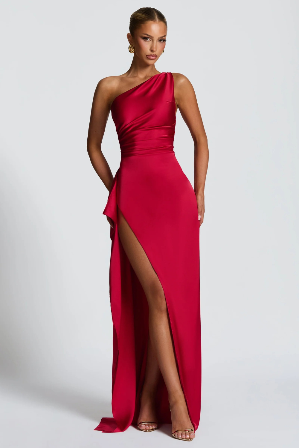 Alessia Maxikleid aus Satin mit One-Shoulder-Ausschnitt