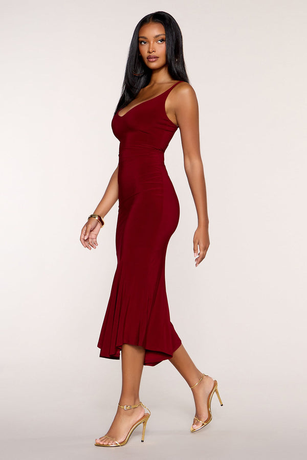 Isolde Flared-Hem Bodycon Midi Dress in Burgundy – walking