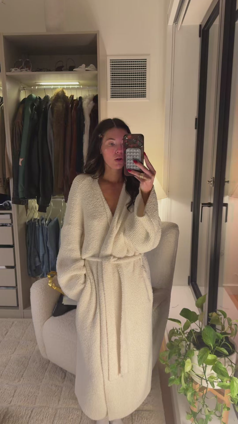 Noelle Cozy Plush Robe with Pockets - creator video