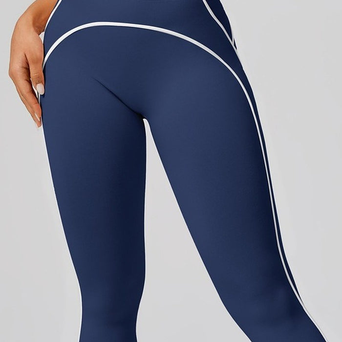 Vera Sculpting Tank & High-Waist Leggings Set – detail: Curved piping over the hips